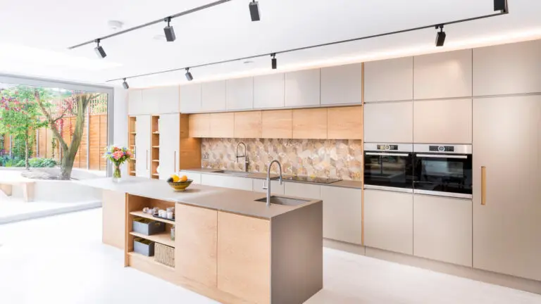 „kuchnia z wyspą aranżacja